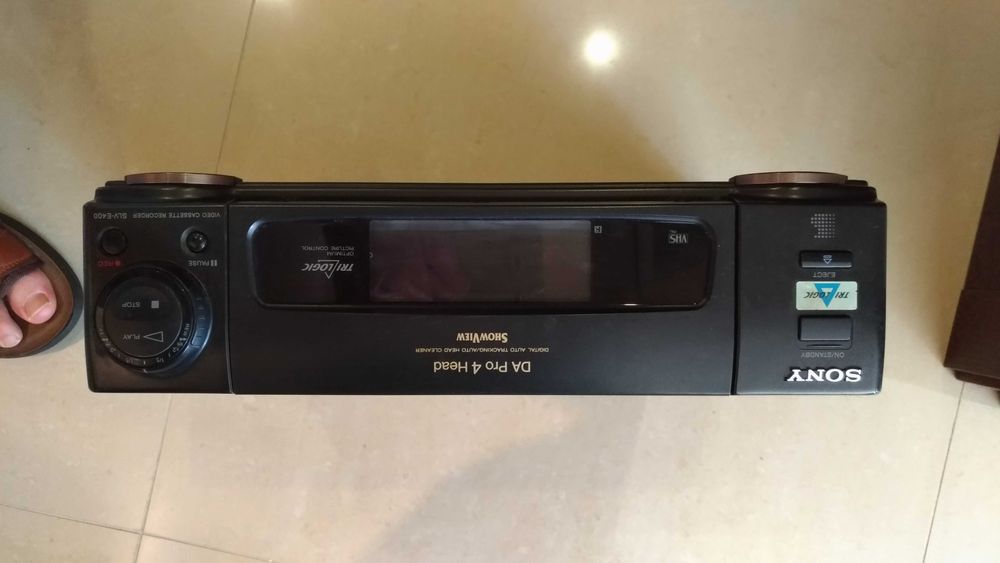 Vendo Leitor cassetes DVR sempre muito bem estimado como novo SONY