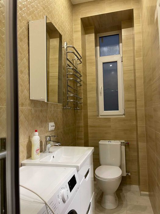 1кім Князя Романа центр проспект Свободи