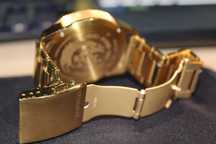 Relogio diesel dourado