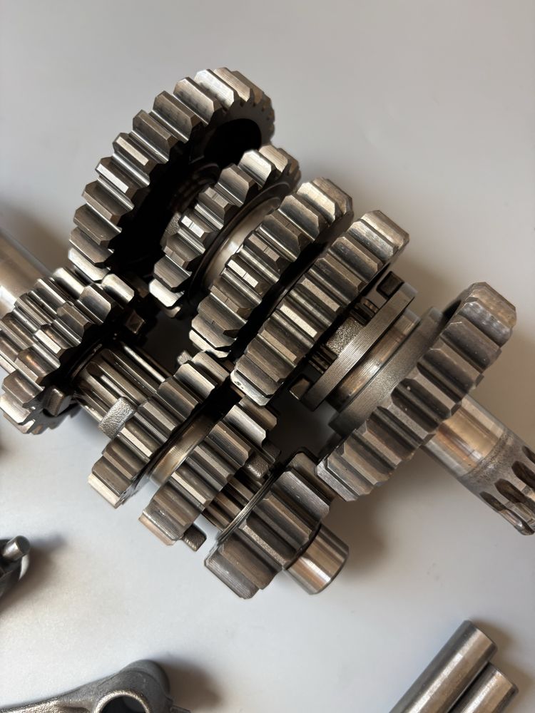 Skrzynia Biegów KAWASAKI KXF250 R 04-08 RMZ 250 R 04-06