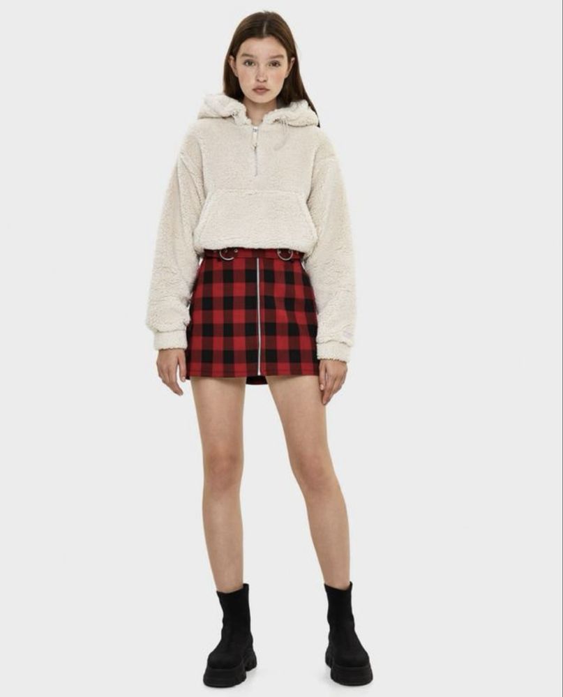 Кроп худі тедді Bershka р.M