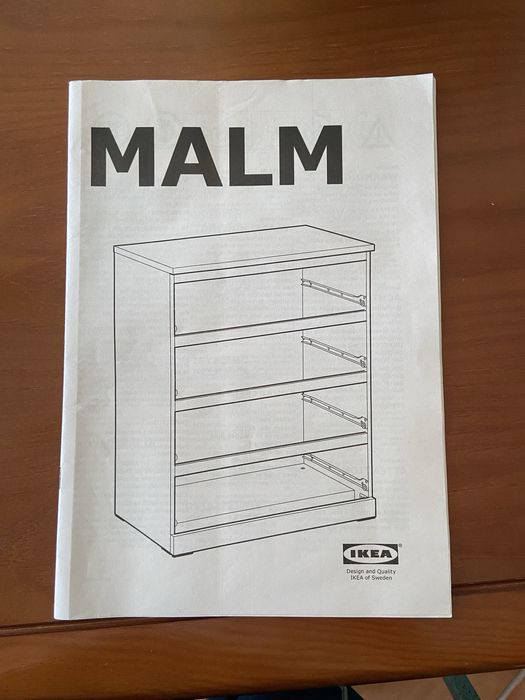 Cómoda Malm (IKEA)