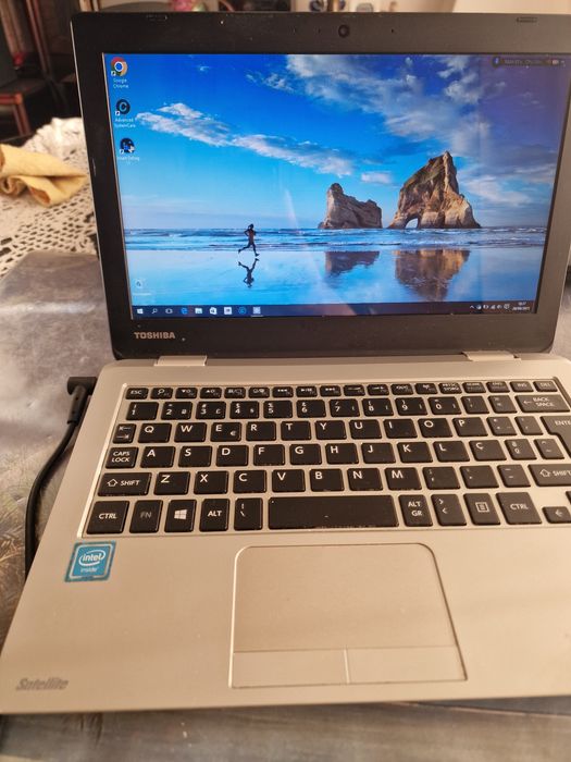 Toshiba Satellite CL10 - Windows e Office