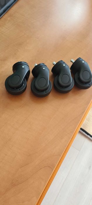 Walizka Extra, piękny kolor, poręczna, praktyczna.