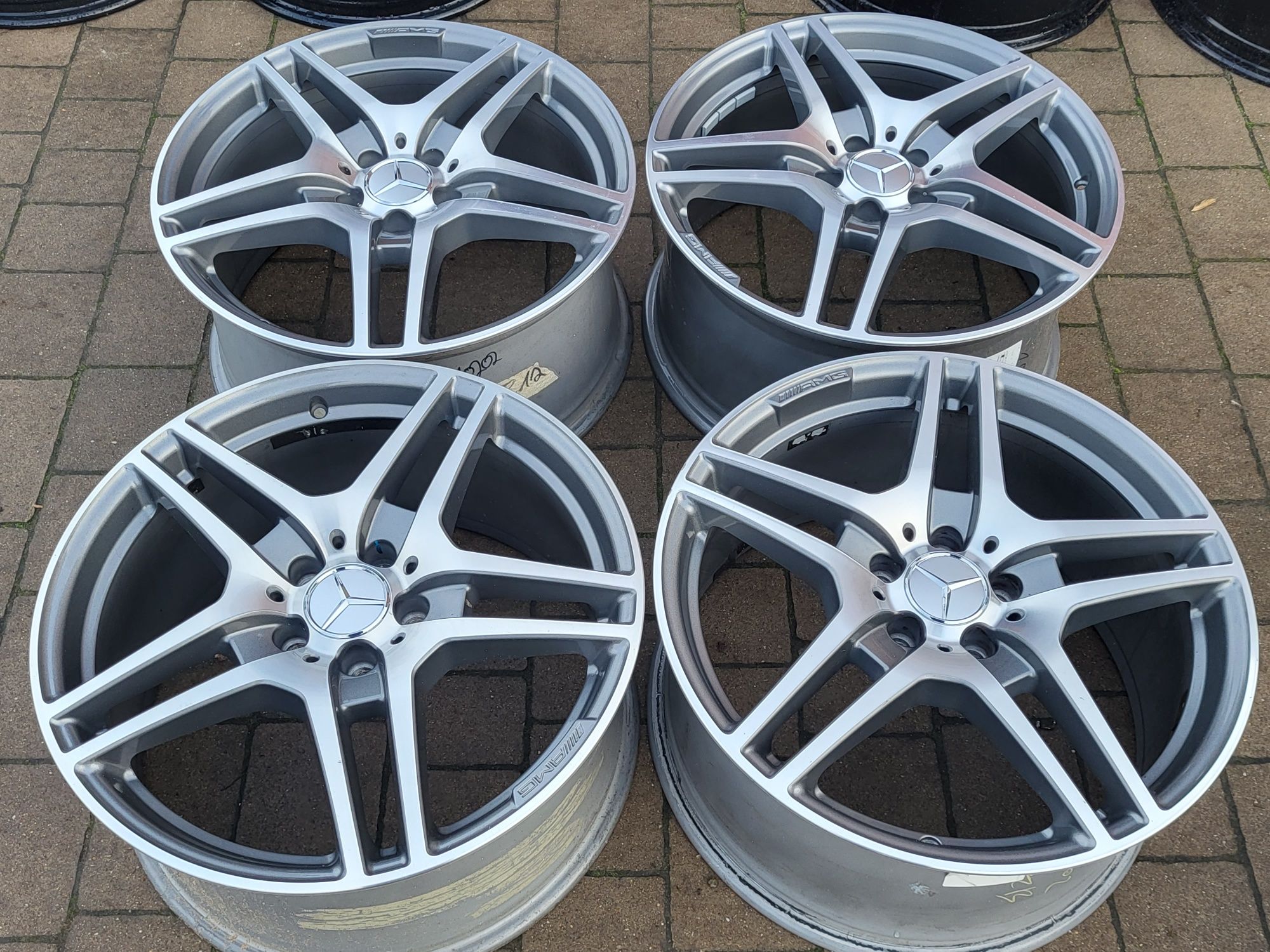 Alufelgi oryginal Mercedes AMG 5x112 9,5Jx19 et59 cb66,6 SLS, ML, GL