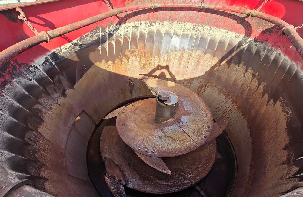 Wóz paszowy SANO TMR Profi paszowóz Siloking Compact 12