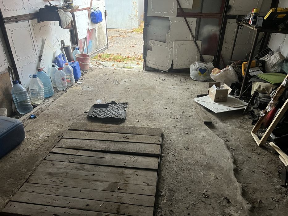 Продам металевий гараж