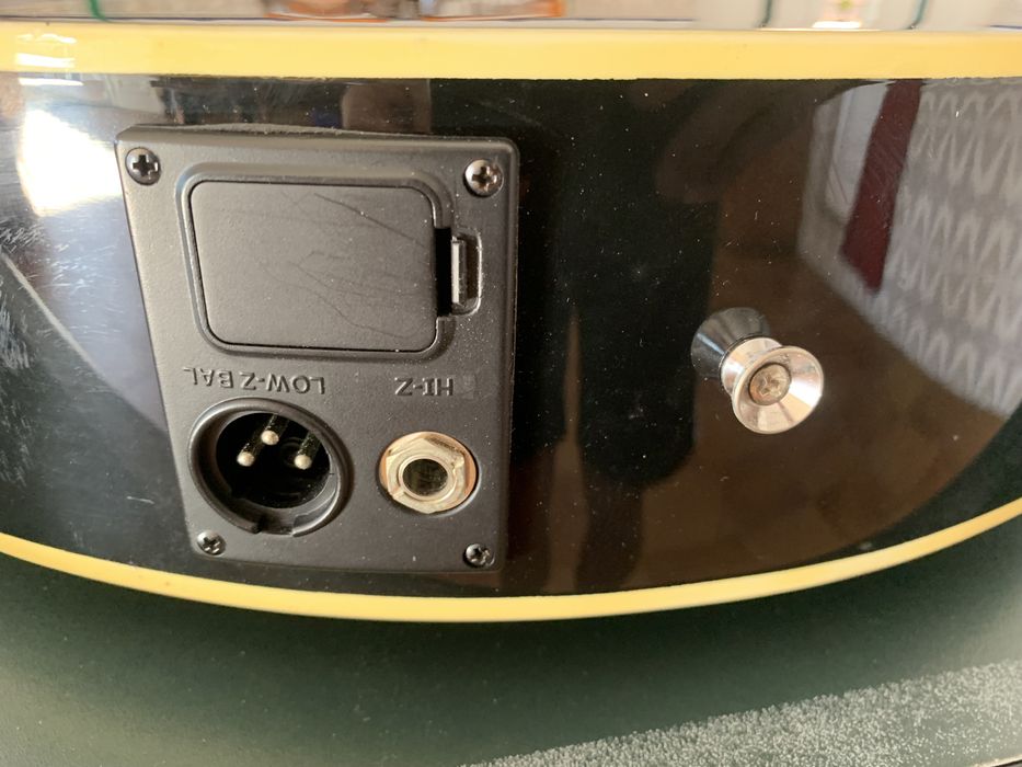 Guitarra Stagg como nova