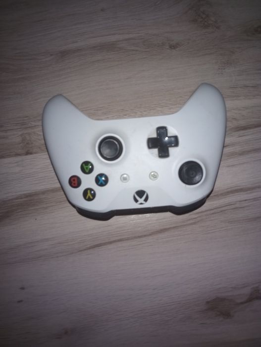 Pad Xbox one używany