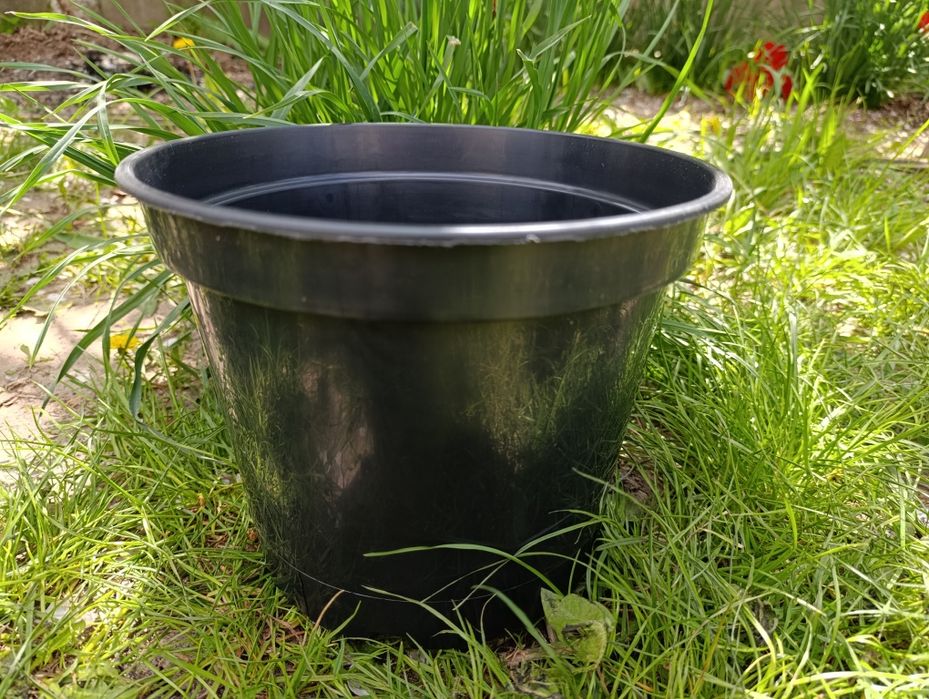 Пластиковый горшок круглый 20*25 см