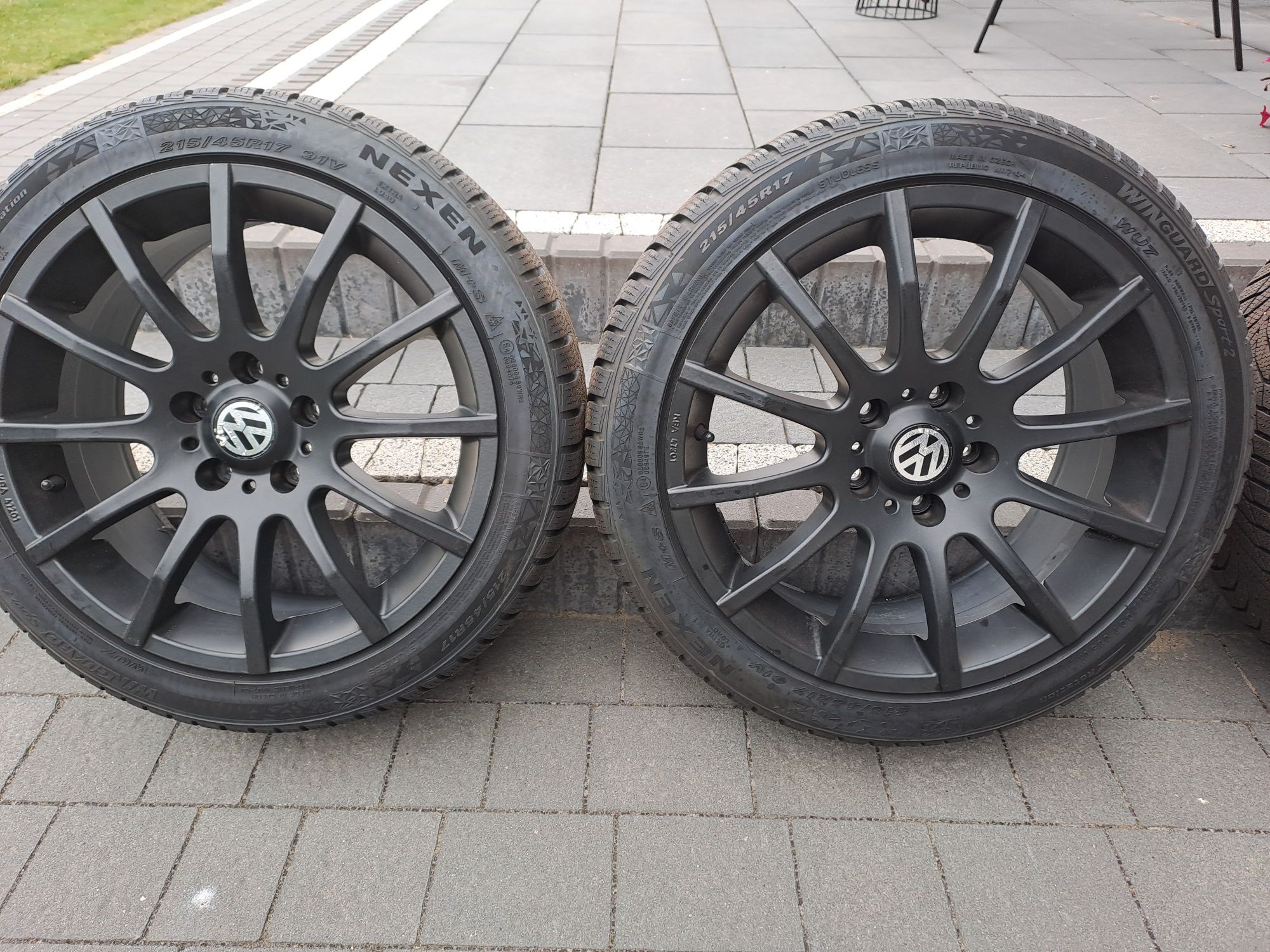 5x112 17,  roczne opony, alu, vw golf, audi, czarne