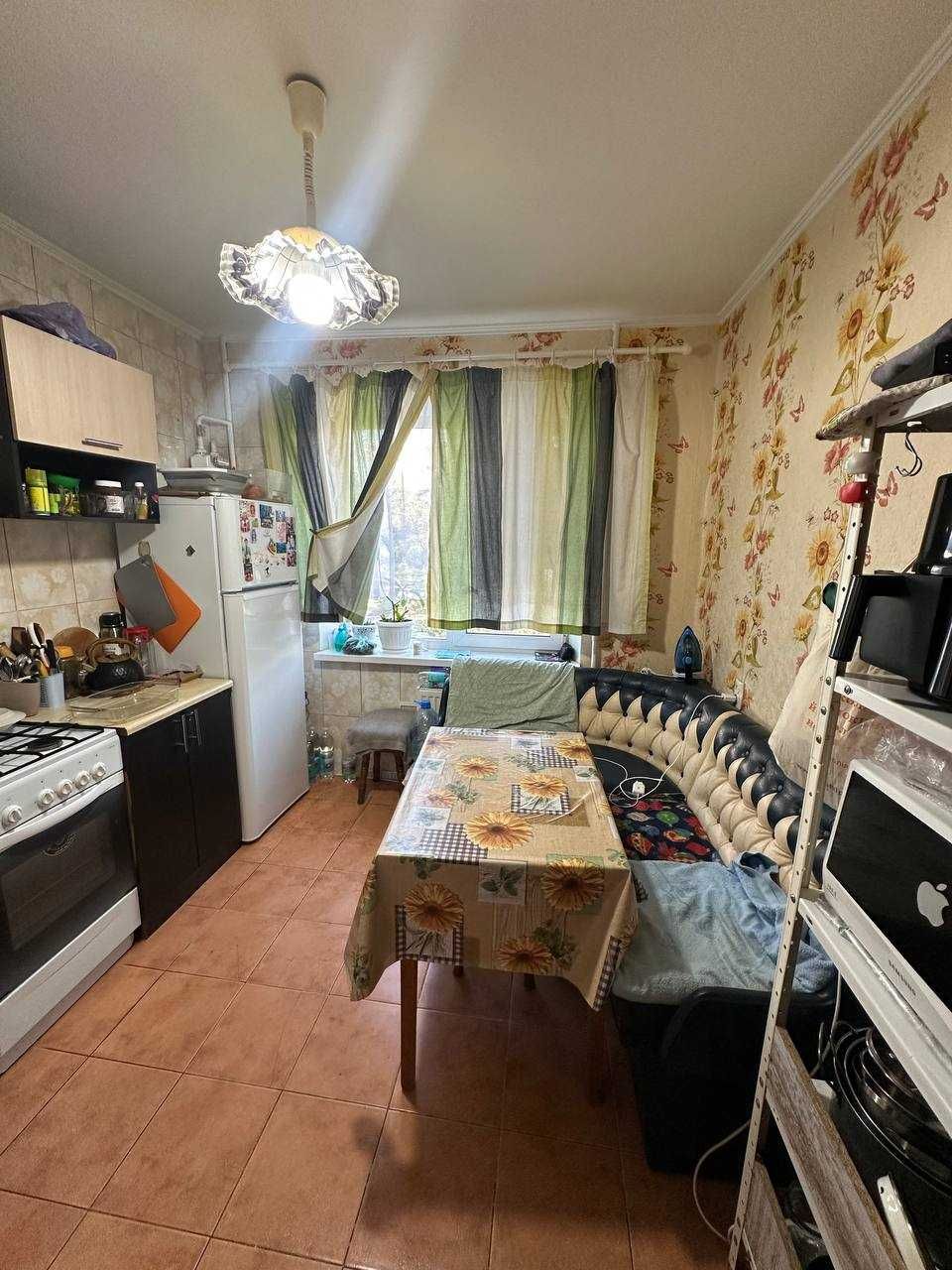 Продам 2к квартиру "чешка" вул. Гідропаркова,1 Житловий стан
