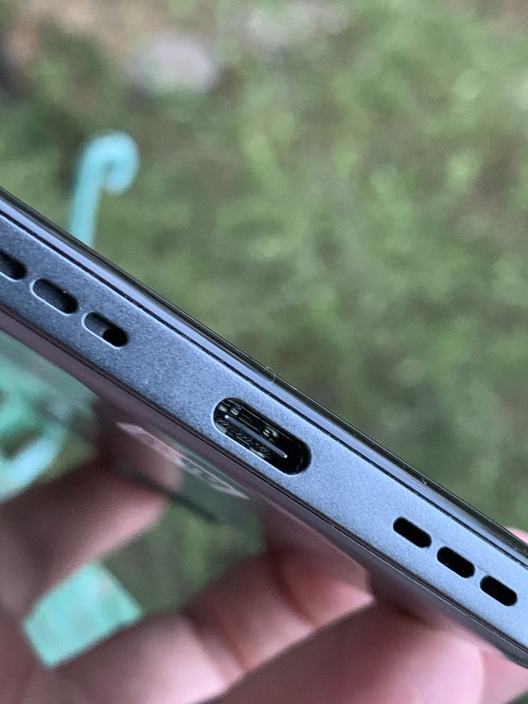 TCL V30 4/128 5G як новий