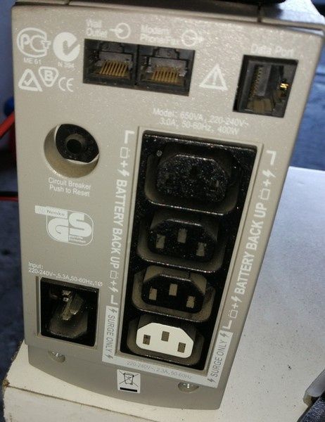 Zasilacz APC Back-UPS 650 W