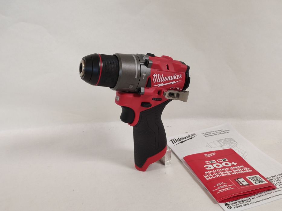 Безщітковий ударний дриль шуруповерт Milwaukee M12 FUEL 3404