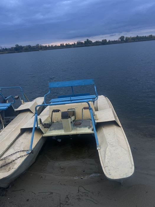 В продаже катамараны 3шт