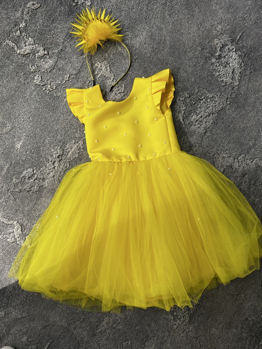 Продам жовту святкову сукню