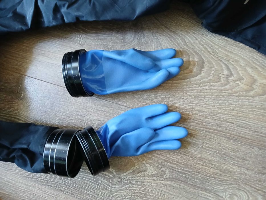 suchy skafander nurkowy Bare