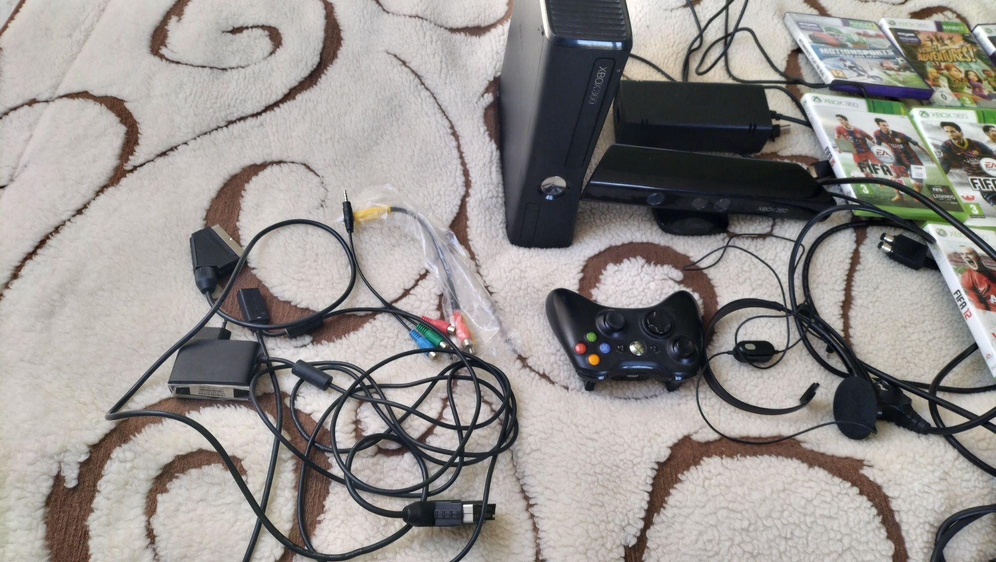 Konsola Xbox 360 250gb + Kinect