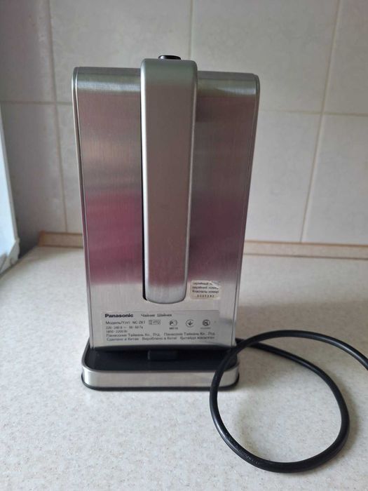 Чайник електричний Panasonic NC-ZK1 з термосом