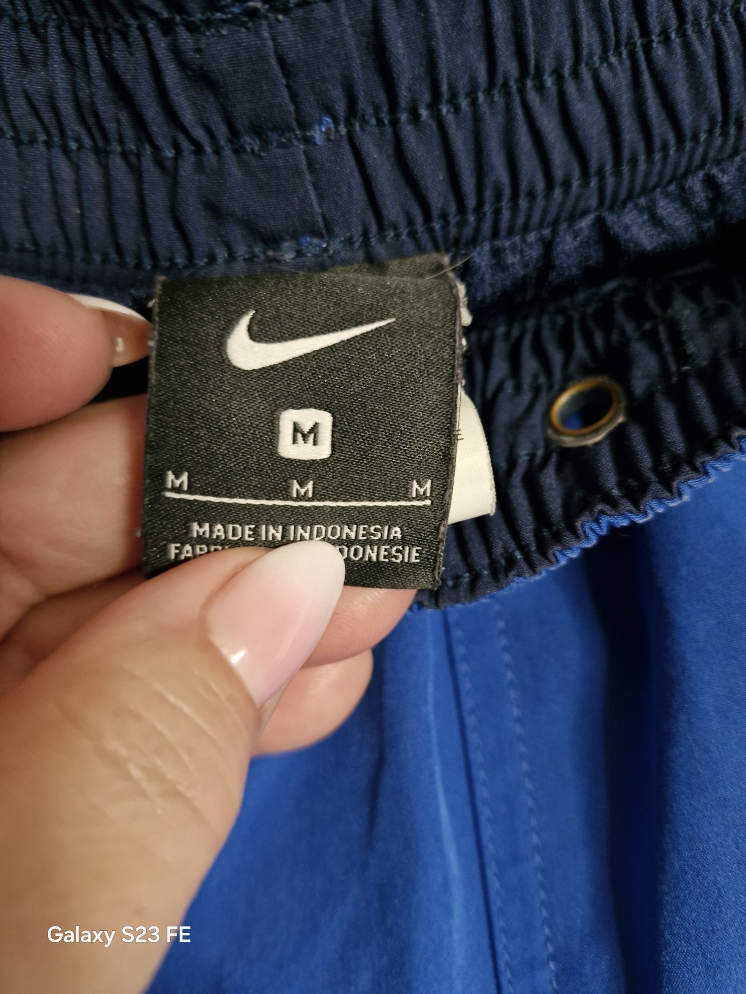 Spodenki krotkie męskie Nike rozmiar M stan bardzo dobry