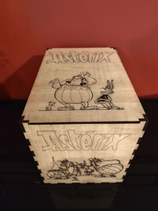 Caixa para coleção de livros Asterix