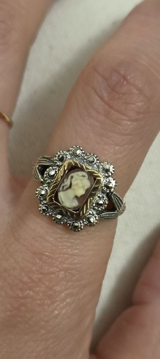 Anel em prata camafeu