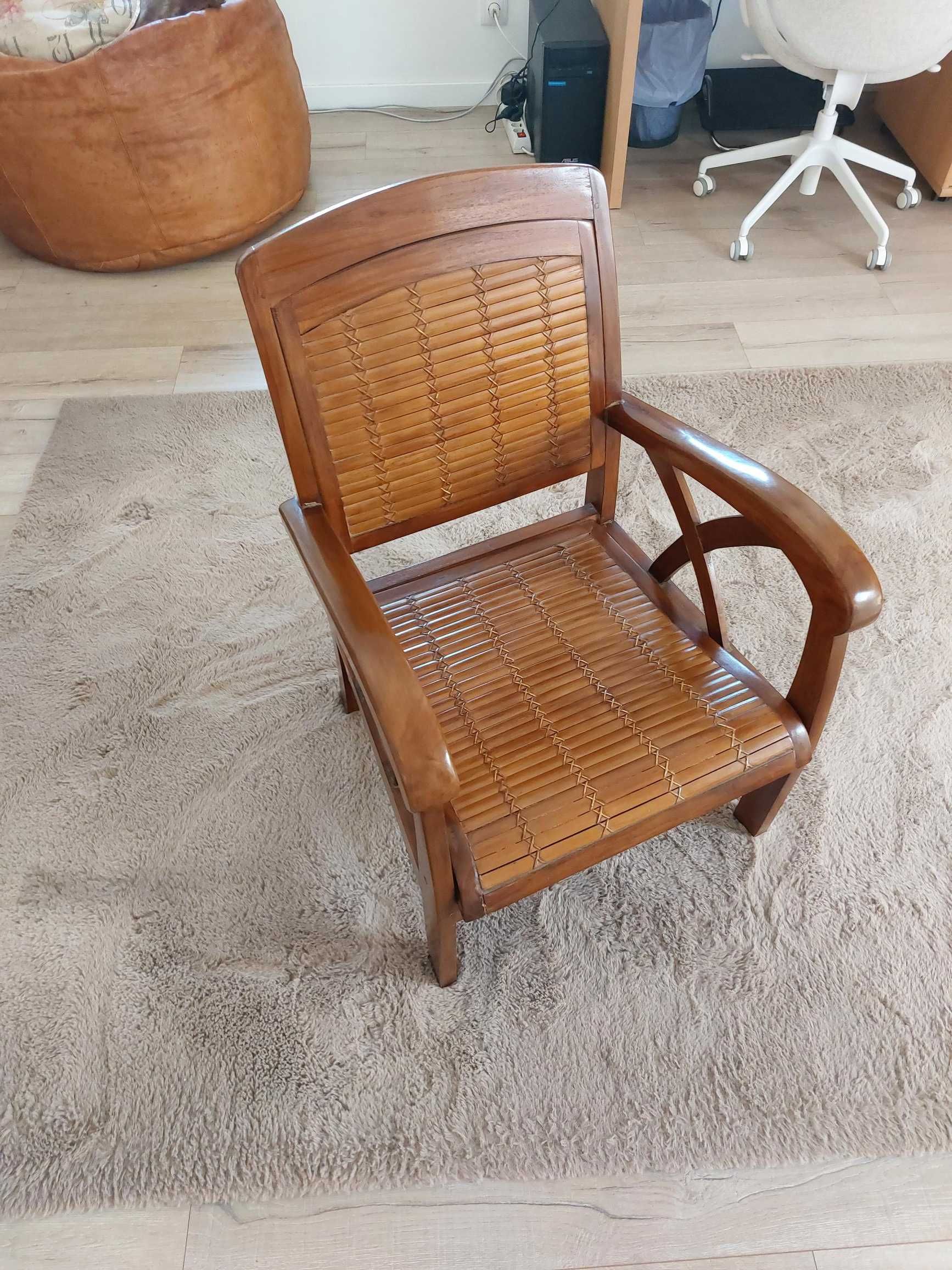 Cadeirão de sala
