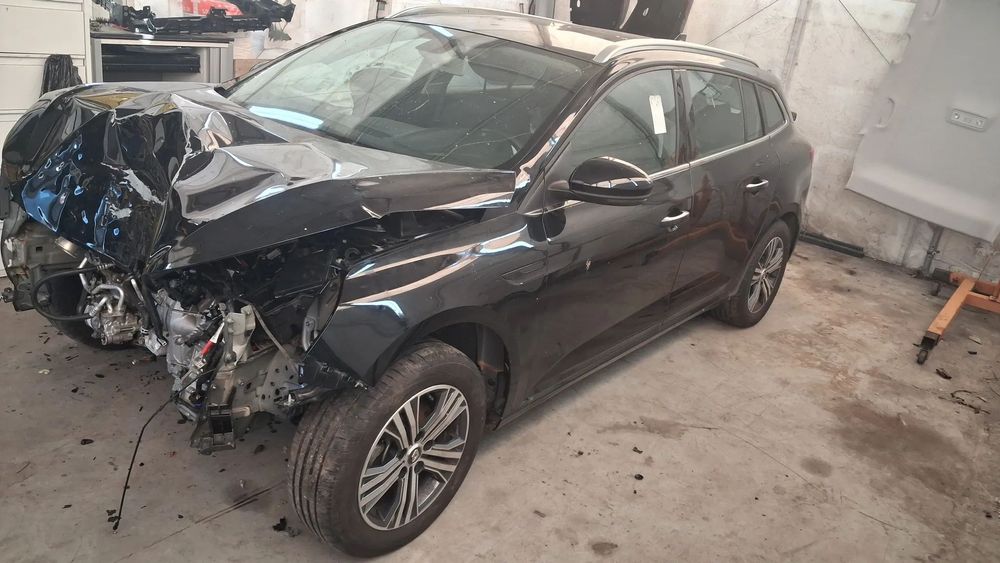 Renault Megane Megane lift automat  24r mały przebieg