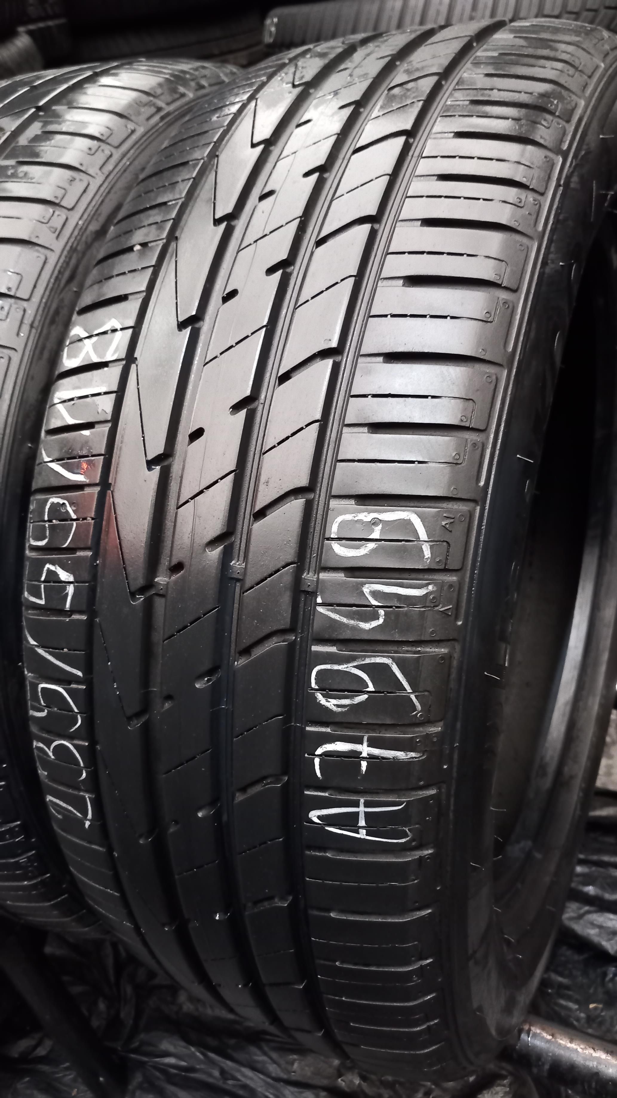 235/55/18 Hankook Ventus S1 Evo 2 SUV 100V