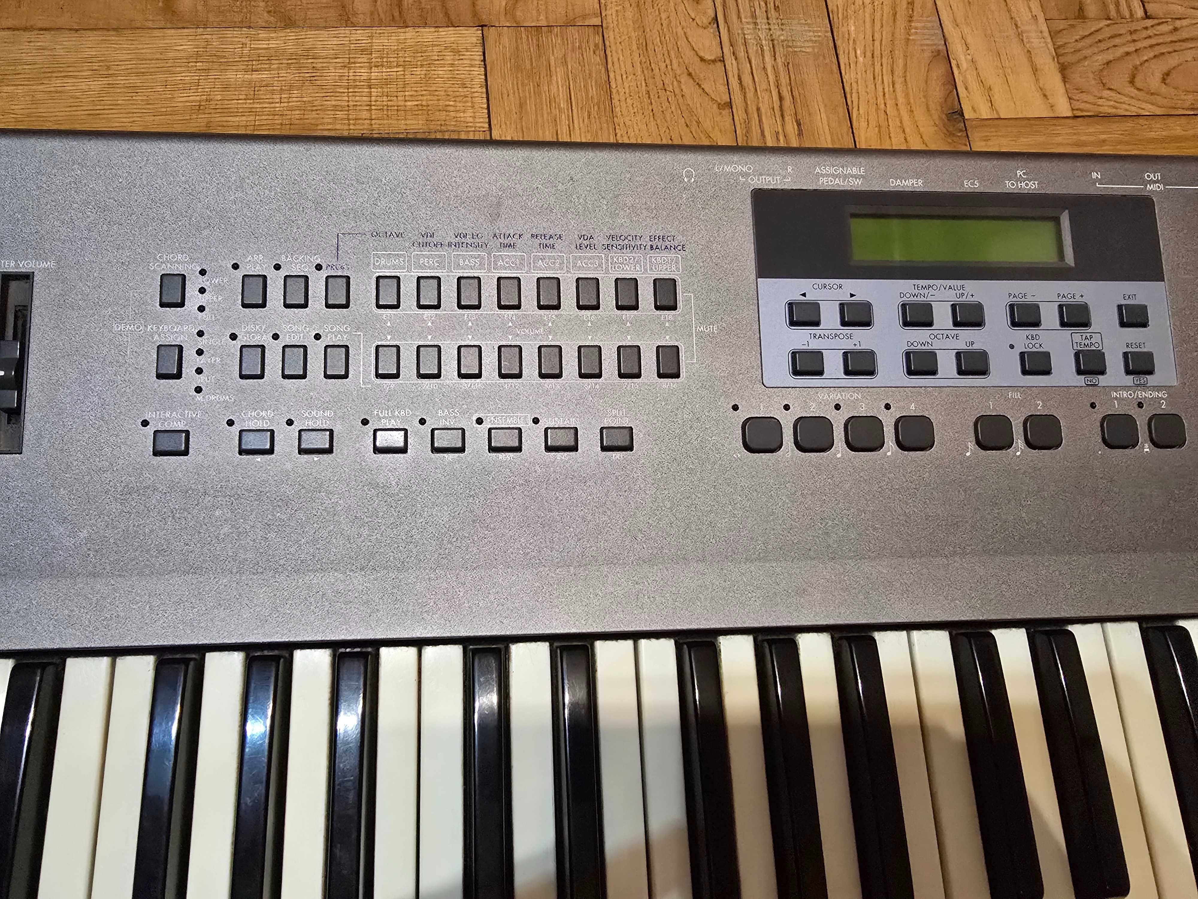 Workstation Korg ix300