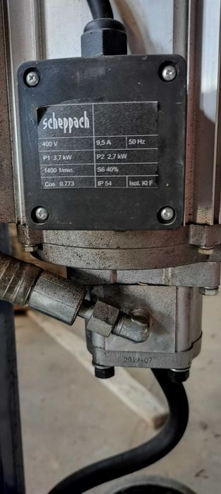 Rębak do drewna hydrauliczny 10 ton nacisku