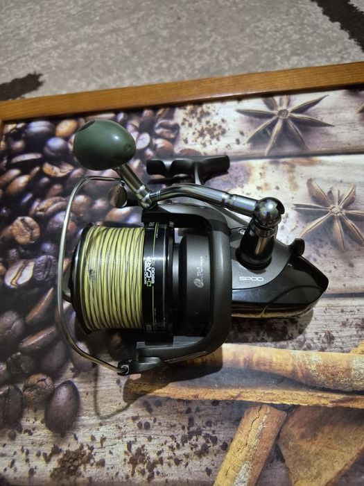 Коропова котушка, вудлище. Ручка підсака. Daiwa, carp pro.