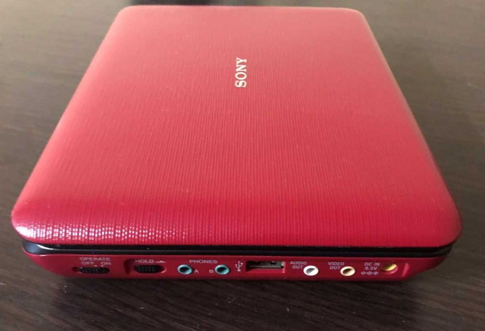 Портативний CD/DVD плеер DVP-FX750 Б/У