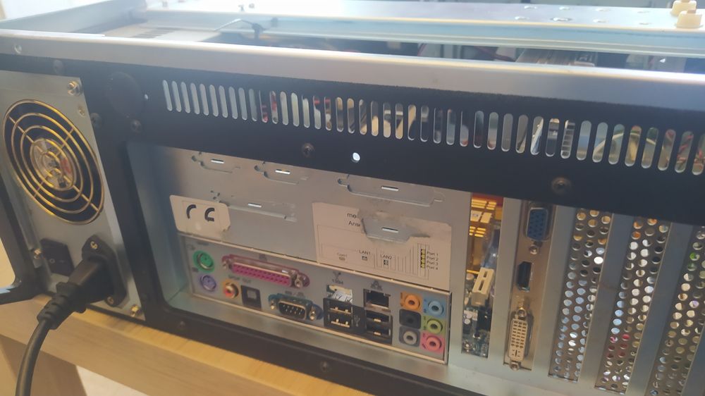 Komputer przemysłowy rack 4U