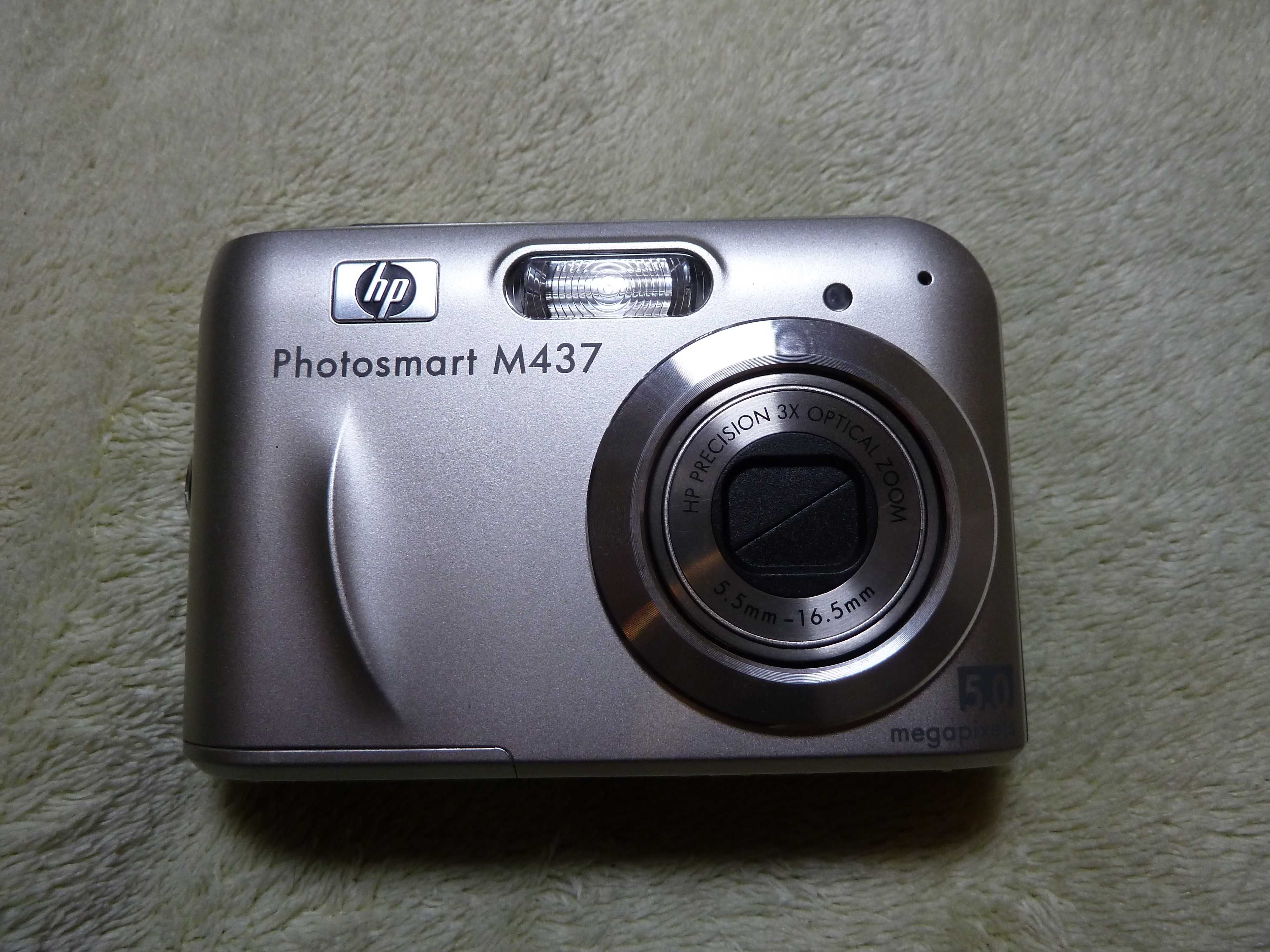 Świetny aparat cyfrowy HP Photosmart. Sprawny. Zasilany z baterii AA