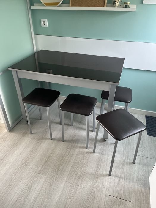 Mesa de refeições extensível