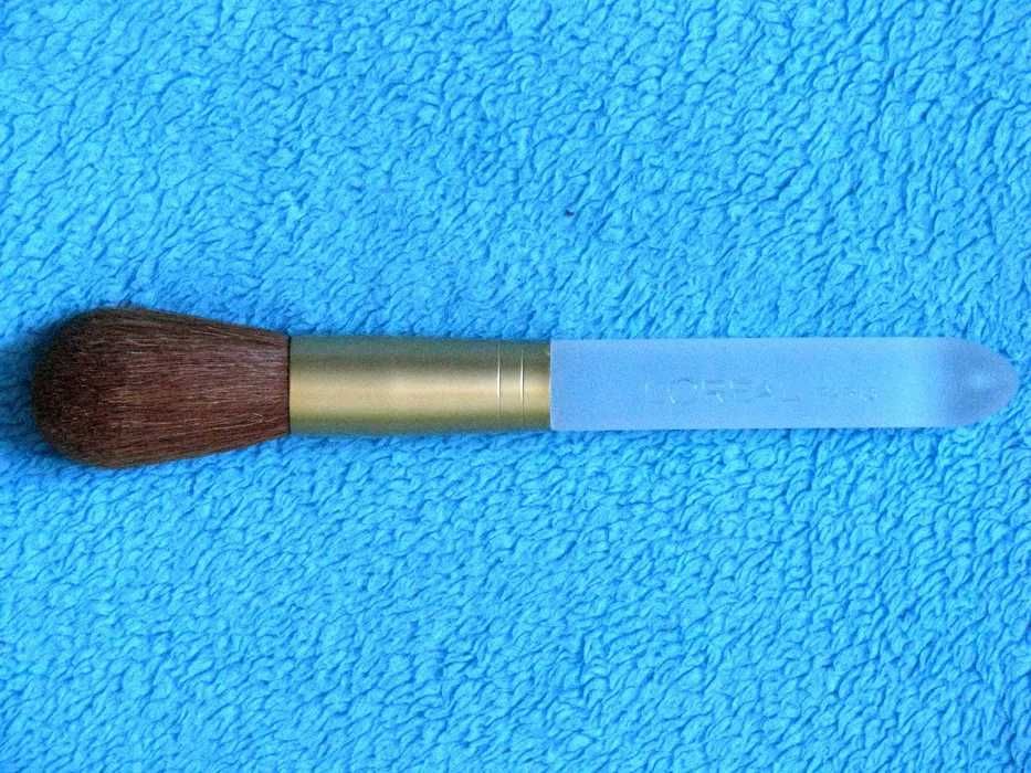 Pędzel kosmetyczny L’Oreal do podkładu pudru pędzelek Loreal
