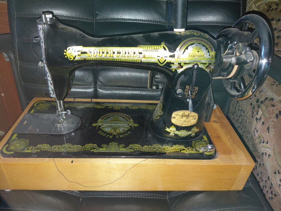 Швейная машинка ножная