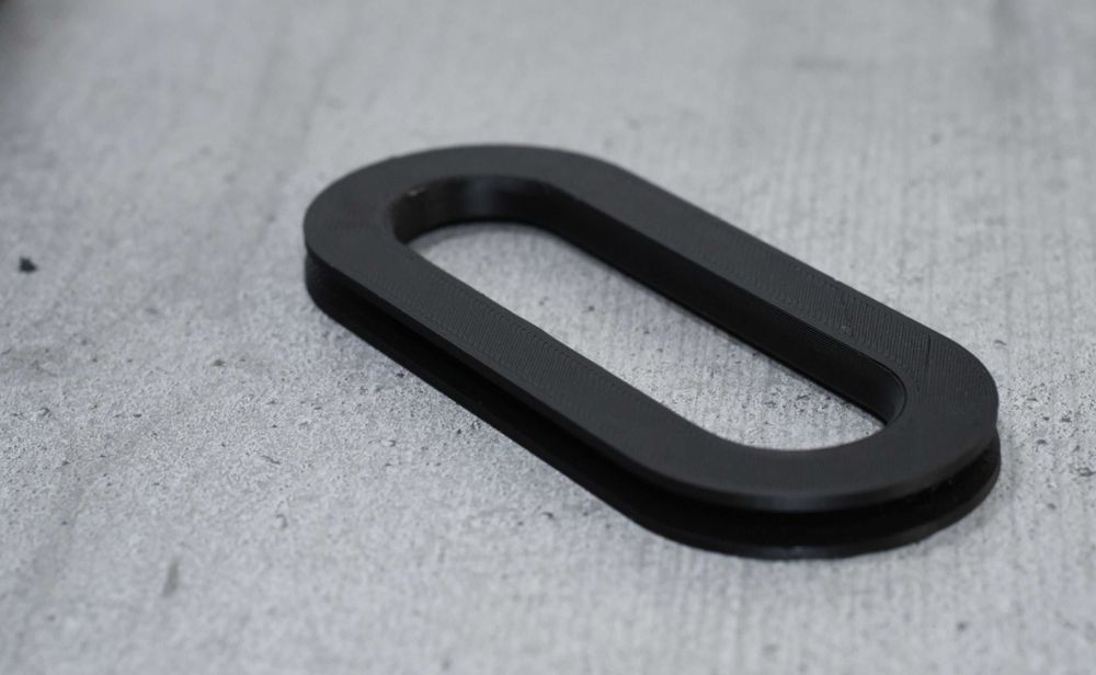 Uchwyt rolety bagażnika Dacia Jogger