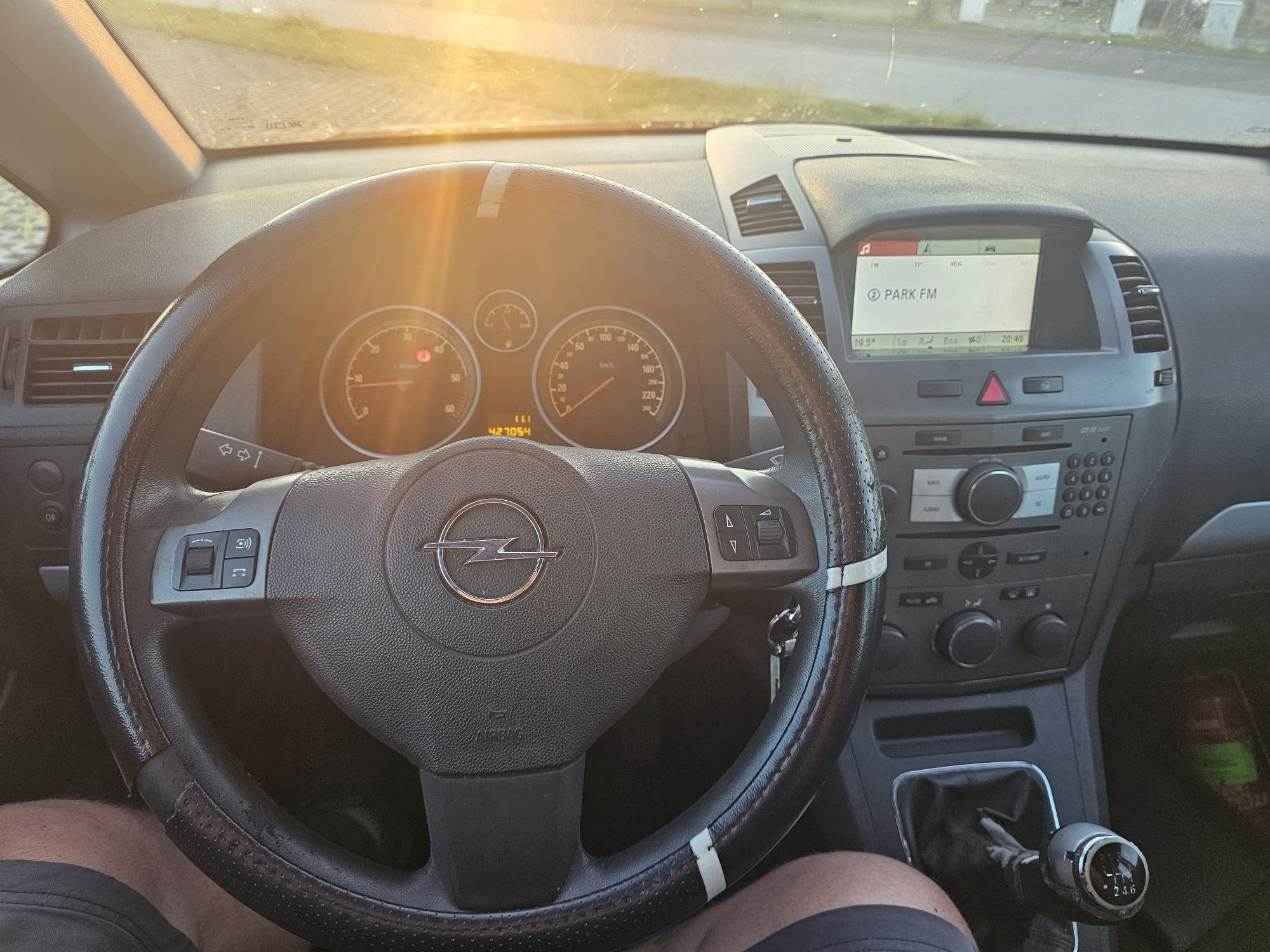 Opel Zafira B 1.9cdti 7osob Tanio Jeździ Uszkodzone Turbo Okazja