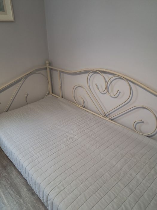 Łóżko dla dziewczynki