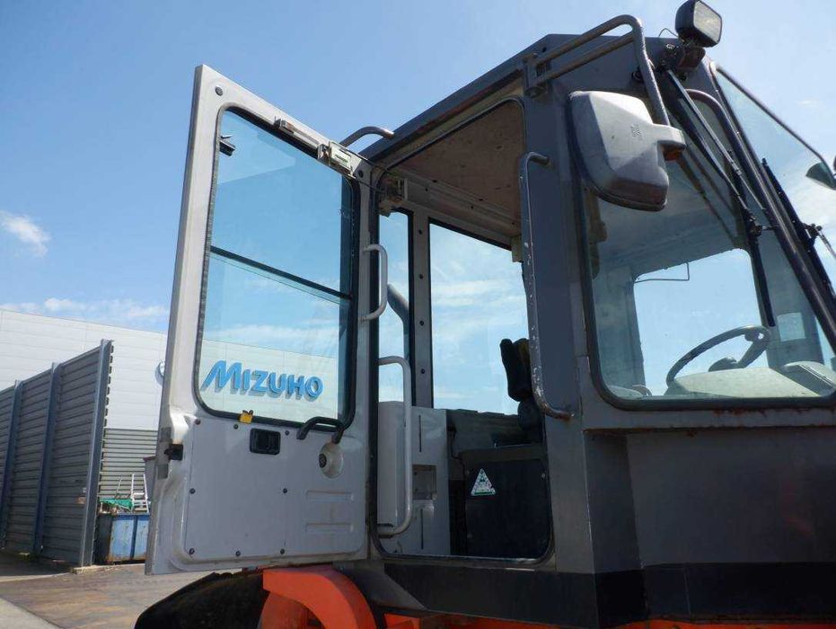 Погрузчик фронтальный Hitachi LX80-5