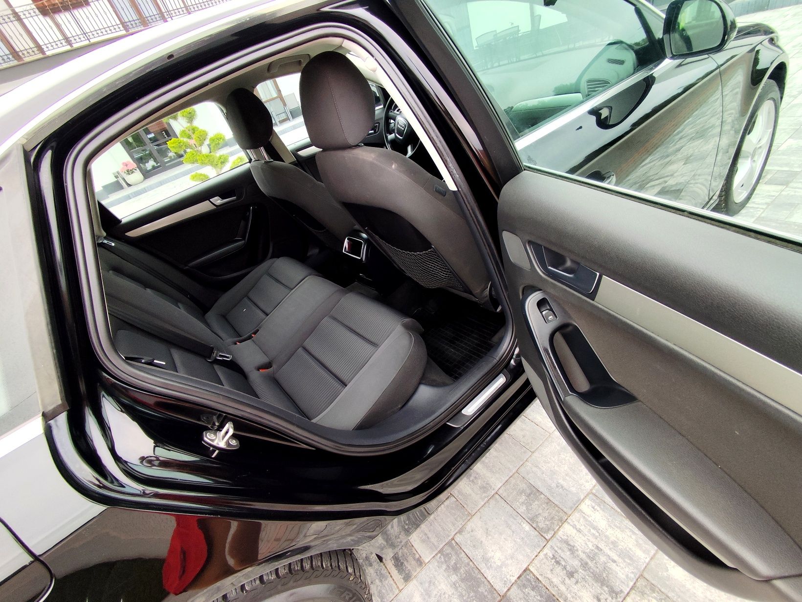 A4 b8 2.0 TDi Sedan ledy sprawna bez rdzy 2009