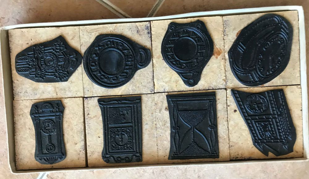 Conjunto carimbos escolares Agata Agatha relógios novo