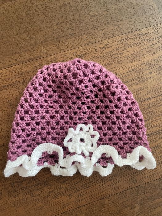 Nowy kapelusz kapelusik handmade na szydelku