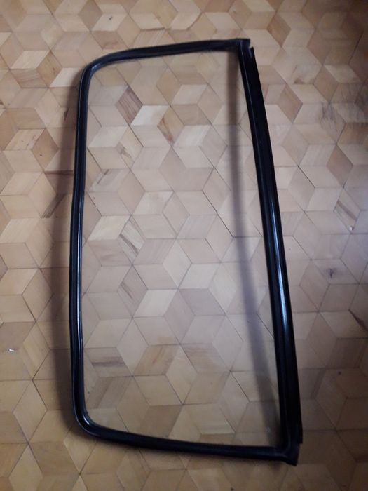 Szyba tylna Dacia 1300/1310