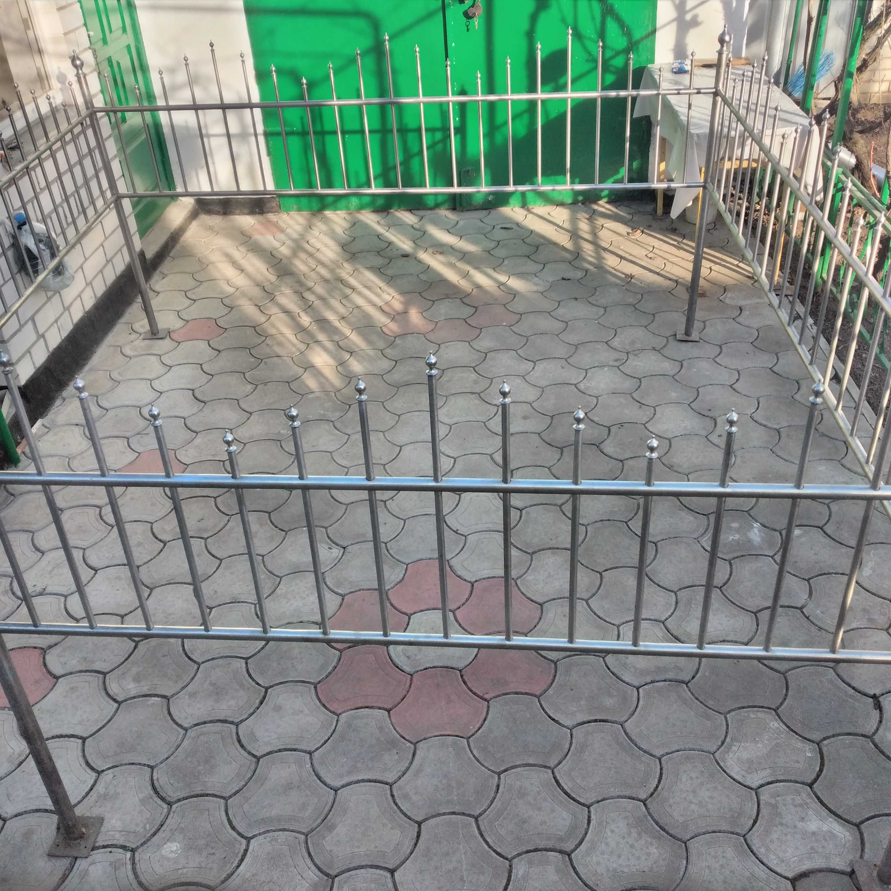 Огорожа з нержавіючої  сталі