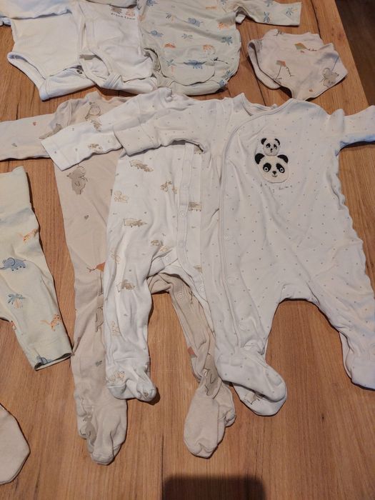 Zestaw ubranek dla niemowlaka