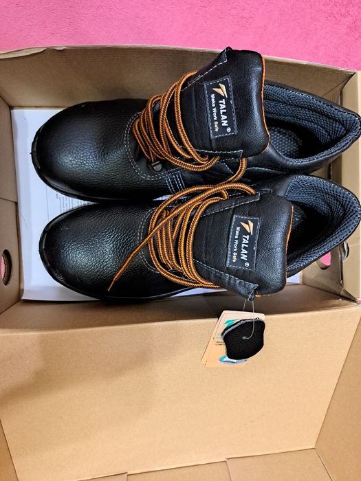 черевики с залізним носком